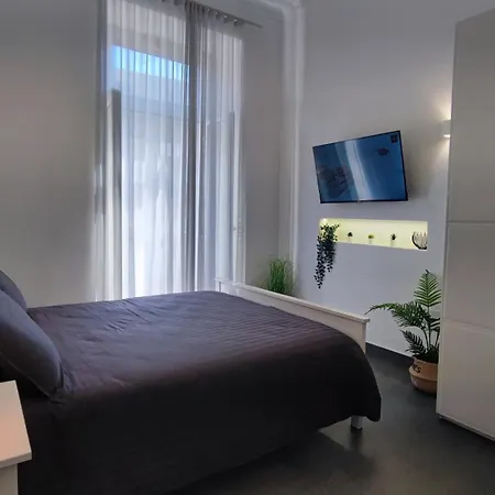 Bella 'mbriana Apartament Neapol